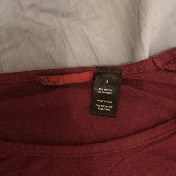 Maroon flare top - Picture 2 of 2